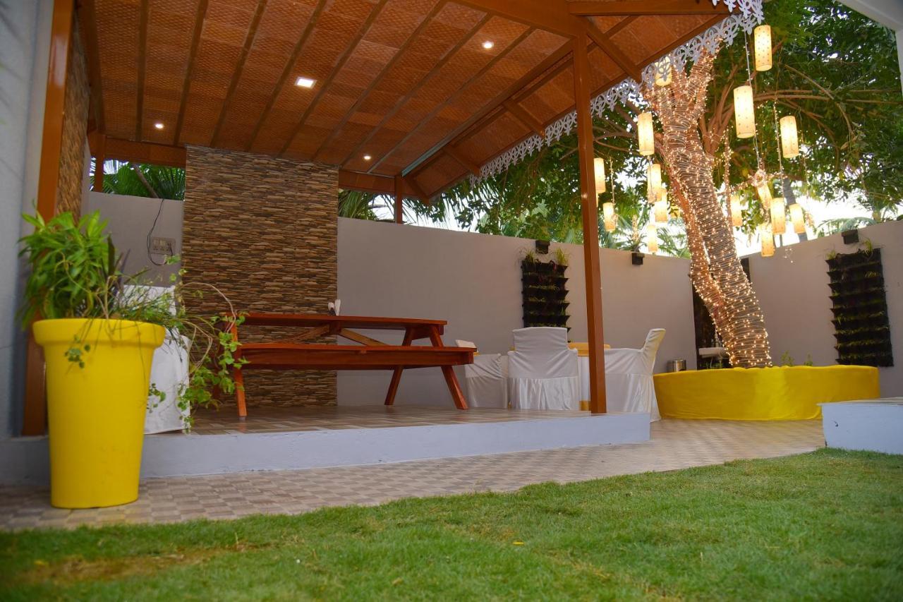 D Wayfarer Inn Resort Erode Εξωτερικό φωτογραφία