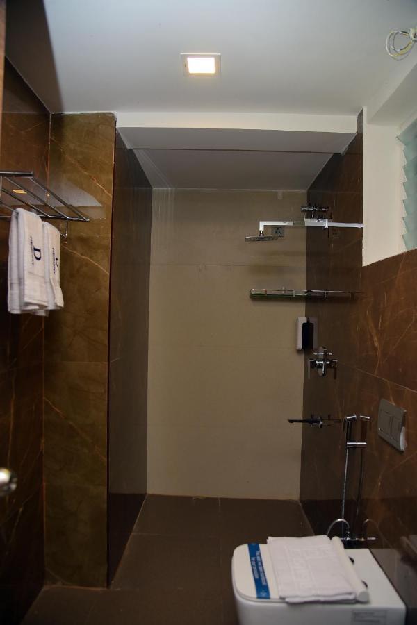 D Wayfarer Inn Resort Erode Εξωτερικό φωτογραφία