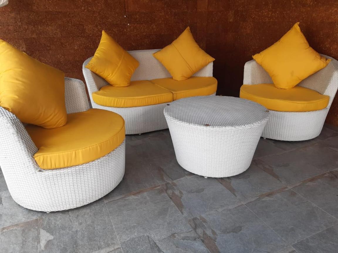 D Wayfarer Inn Resort Erode Εξωτερικό φωτογραφία
