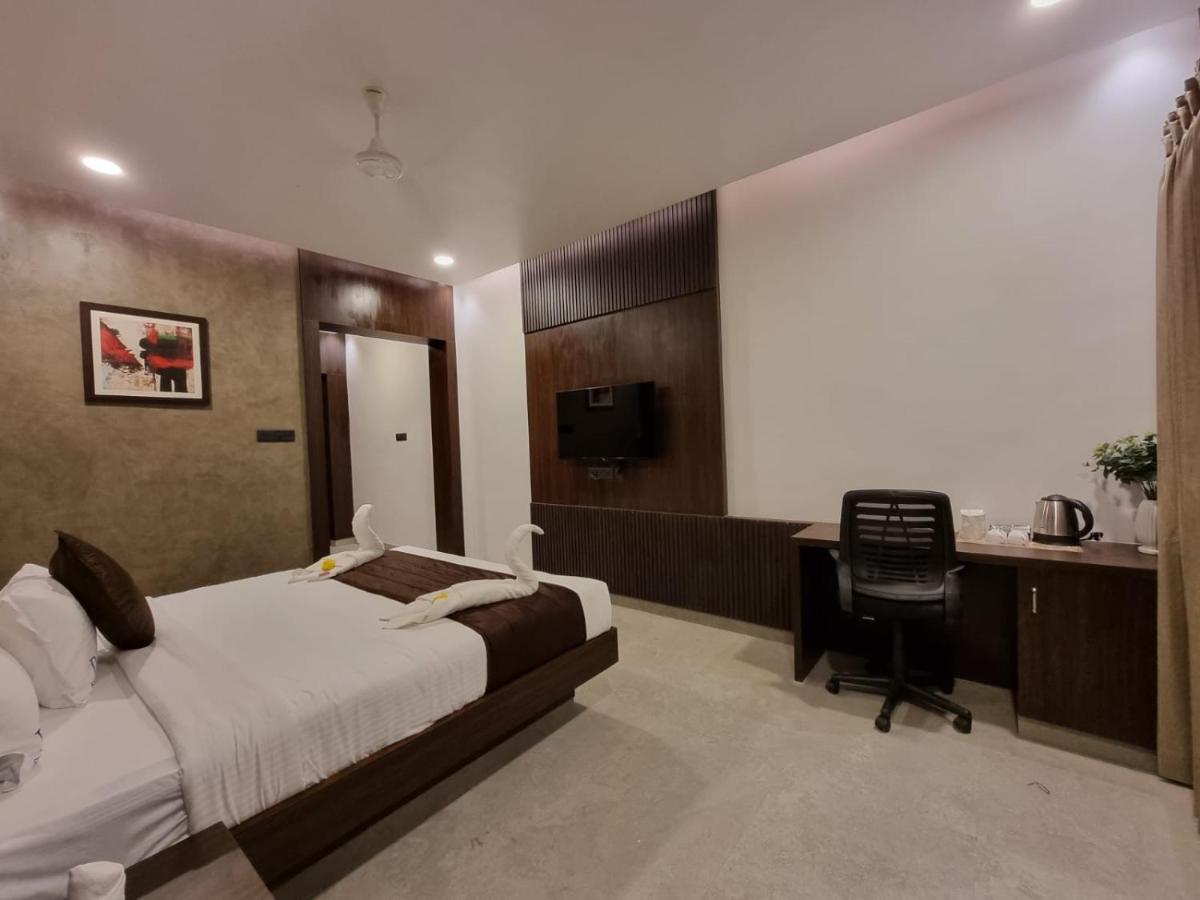 D Wayfarer Inn Resort Erode Εξωτερικό φωτογραφία