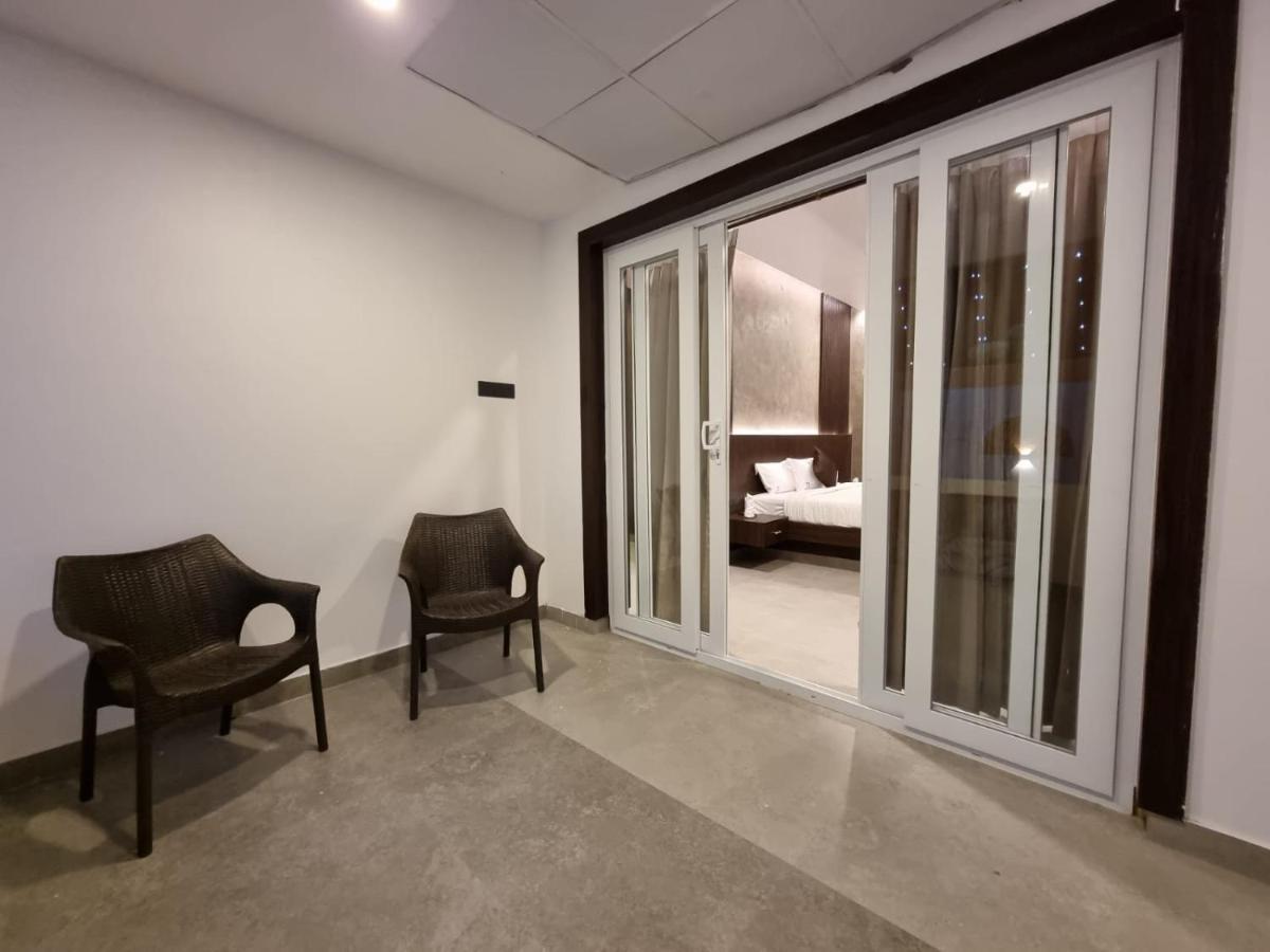 D Wayfarer Inn Resort Erode Εξωτερικό φωτογραφία