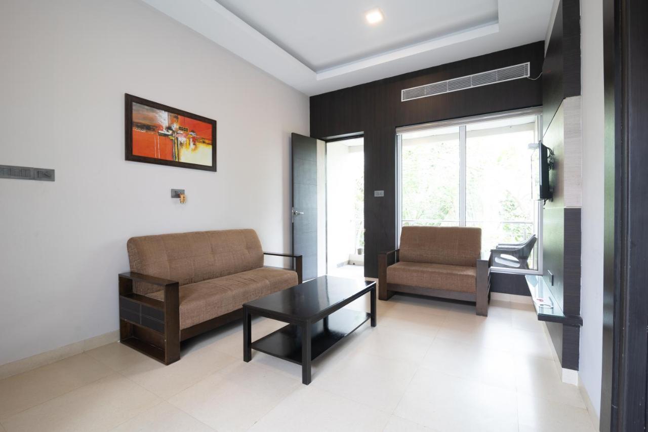 D Wayfarer Inn Resort Erode Εξωτερικό φωτογραφία
