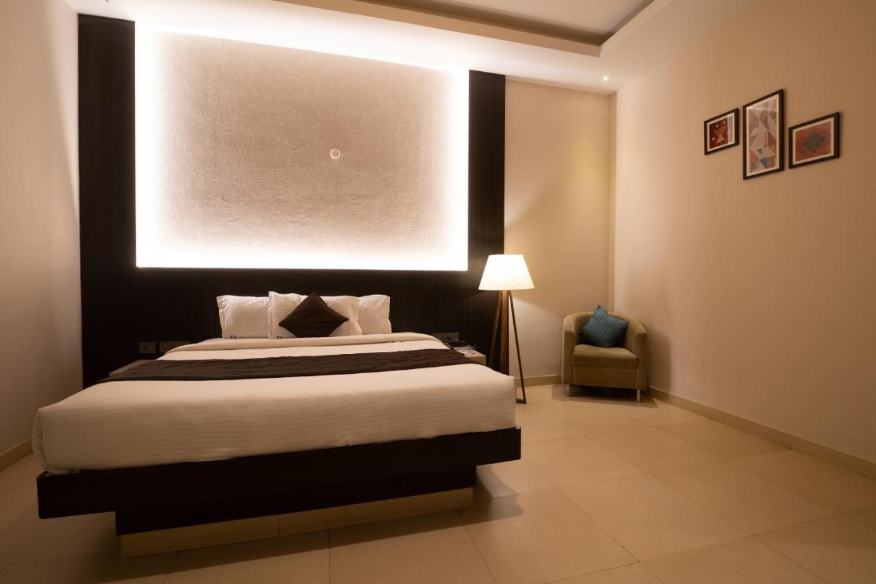 D Wayfarer Inn Resort Erode Εξωτερικό φωτογραφία