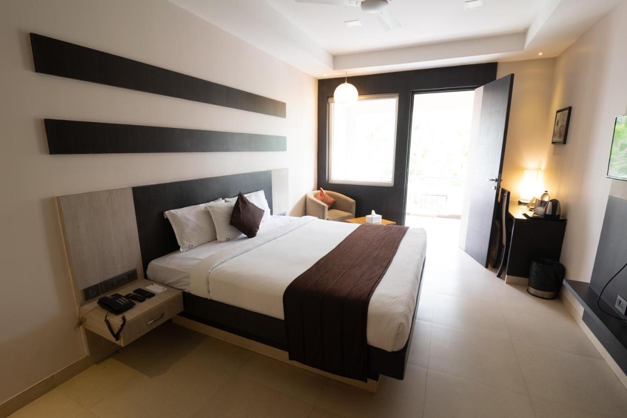 D Wayfarer Inn Resort Erode Εξωτερικό φωτογραφία