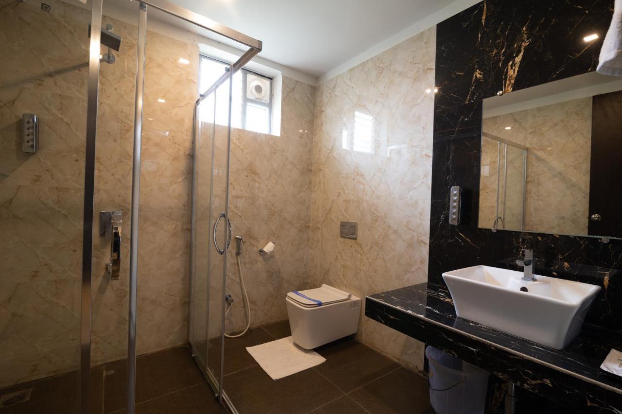 D Wayfarer Inn Resort Erode Εξωτερικό φωτογραφία