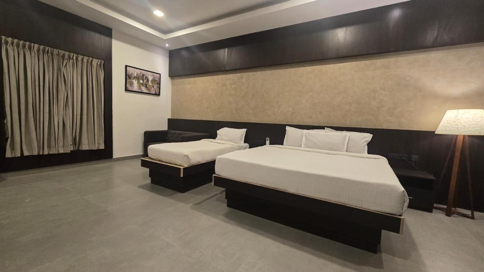 D Wayfarer Inn Resort Erode Εξωτερικό φωτογραφία